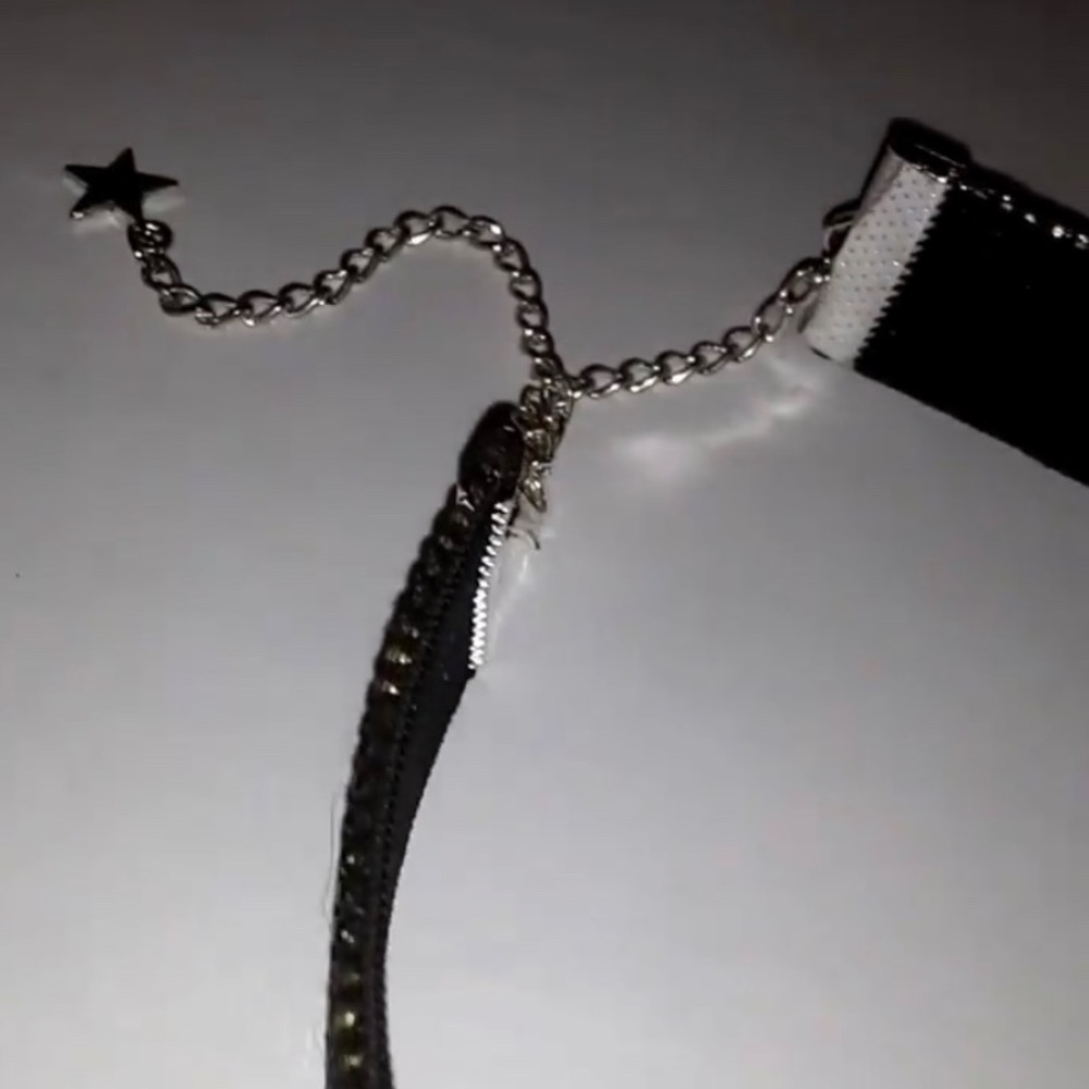 Black Bling Choker 🖤 - Picture 5 of 6